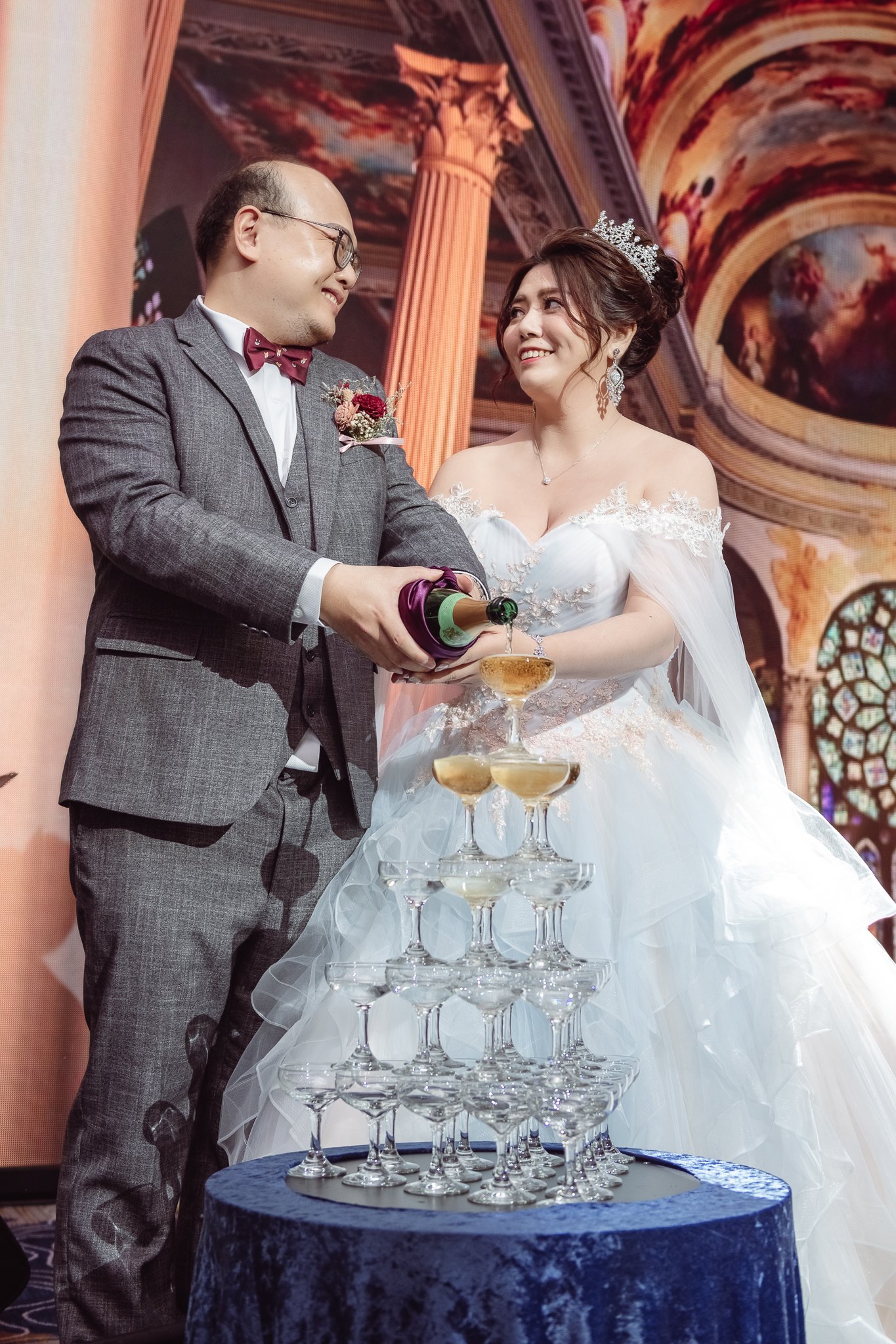 婚攝小光 | HIKARU 視覺印象
■ 婚禮攝影 皇家薇庭Royal Wedding 儀式午宴■
讓氣球把不愉快都乘載走，爾後只有快樂與幸福在你我身邊。
__
https://hikaruimage.com
__
■平面攝影 : 婚攝小光 -Hikaru視覺印象-
■場地 : 皇家薇庭Royal Wedding
#婚攝小光  #推薦婚攝   #婚禮攝影  #婚禮紀錄 #平面攝影  #HIKARU視覺印象 #皇家薇庭 #wedding  #prewedding #weddingphoto